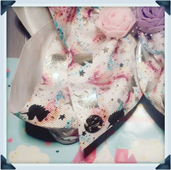 Jojo Siwa unicorn bow unicorn horn bow - Picture 3 of 4
